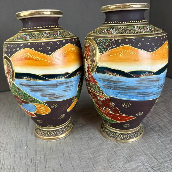 Set Pair of 2 Satsuma Vases Urns Japan Gilted Gold Tone Hand Painted Matching - Picture 4 of 11